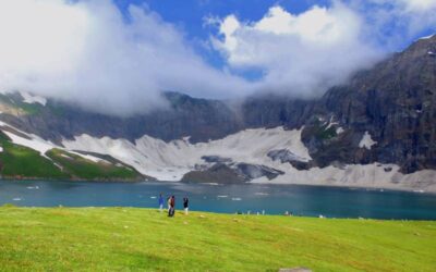 the-arms-of-paradise-ratti-gali-lake-1500825837-1581